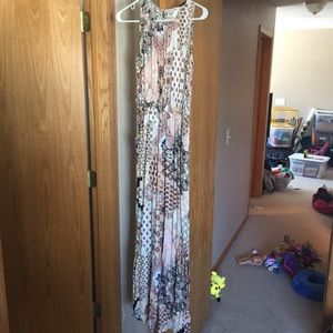 Beautiful paisley maxi dress!